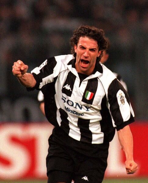 Del Piero 10 Juventus Home Shirt 2000/2001 – Sony MiniDisc Edition