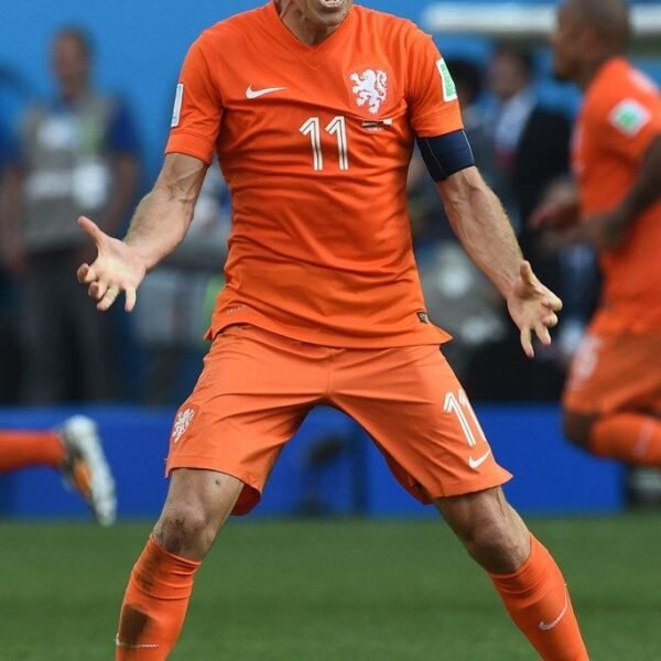 Robben 11 Netherlands Home Shirt 2014 – World Cup Edition